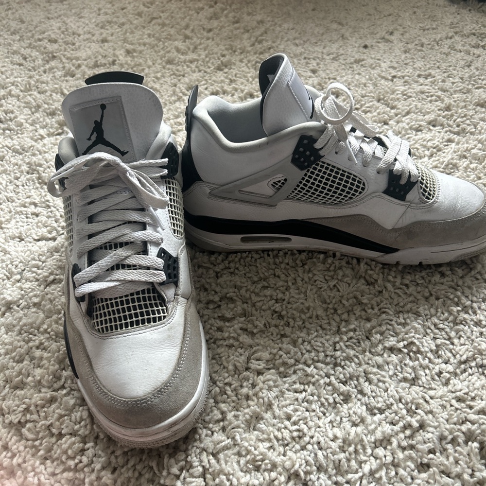 Jordan 4 military blacks